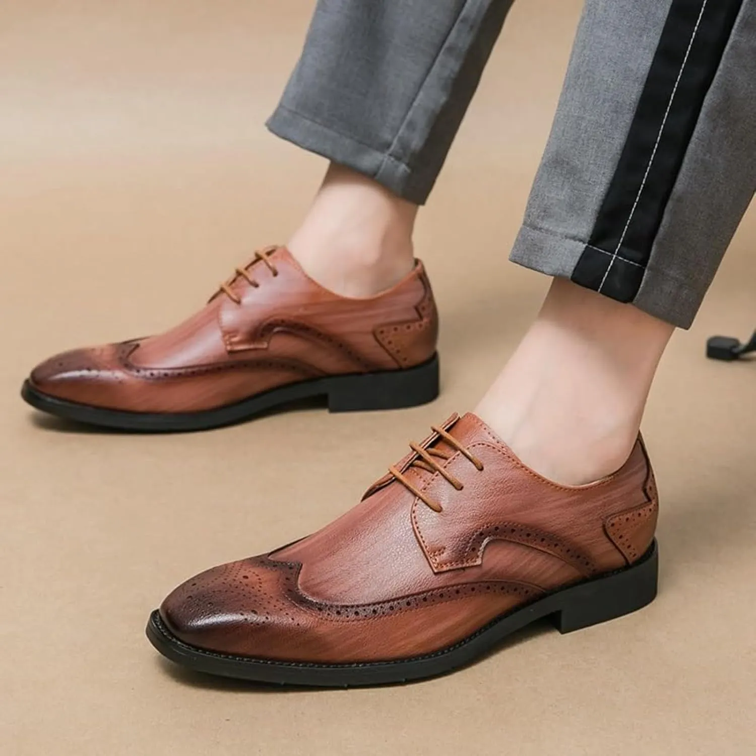Men's Formal Dress Shoes Patent Leather Tuxedo Oxfords Lace-ups Shoes Classic Business Wedding Suit Shoes Business Meeting Office Work Shoes for Party Dating Prom