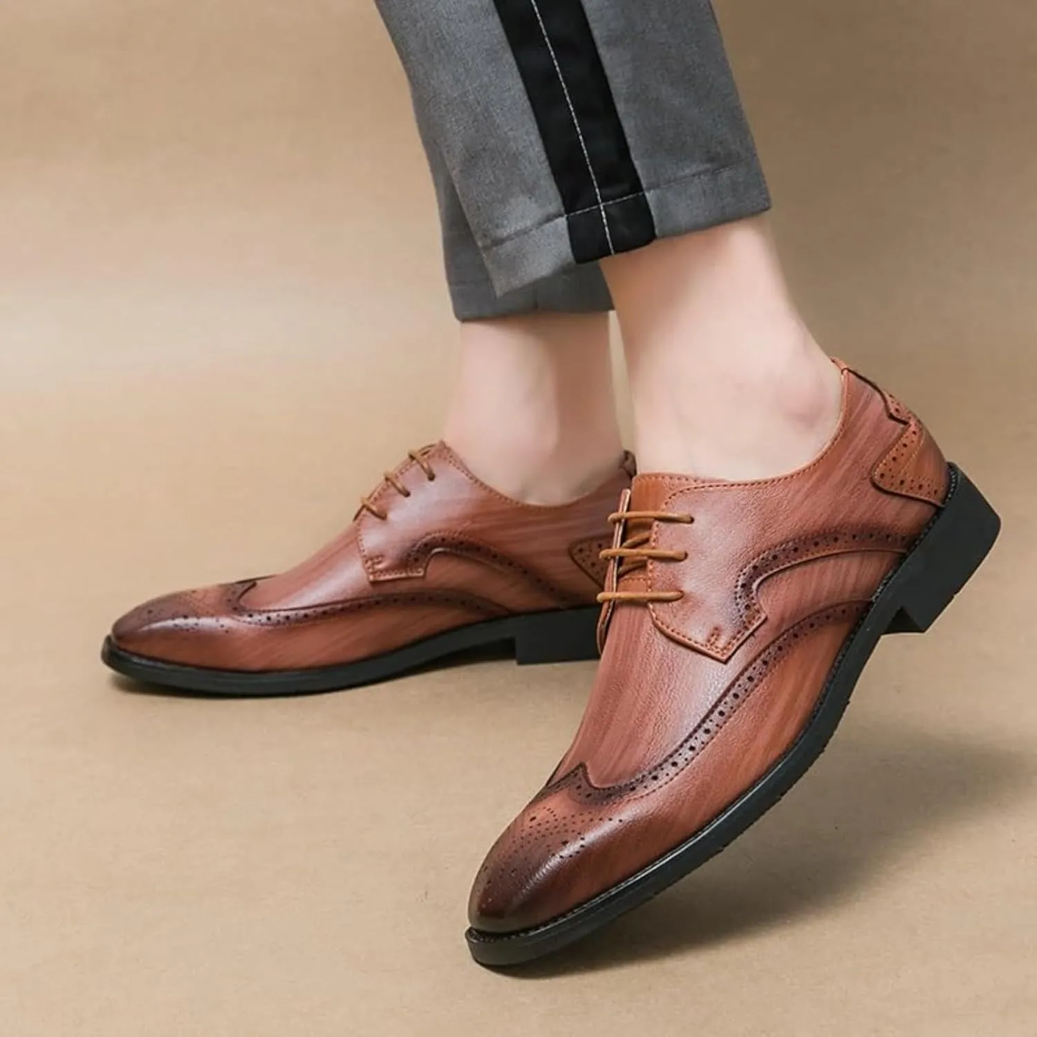 Men's Formal Dress Shoes Patent Leather Tuxedo Oxfords Lace-ups Shoes Classic Business Wedding Suit Shoes Business Meeting Office Work Shoes for Party Dating Prom