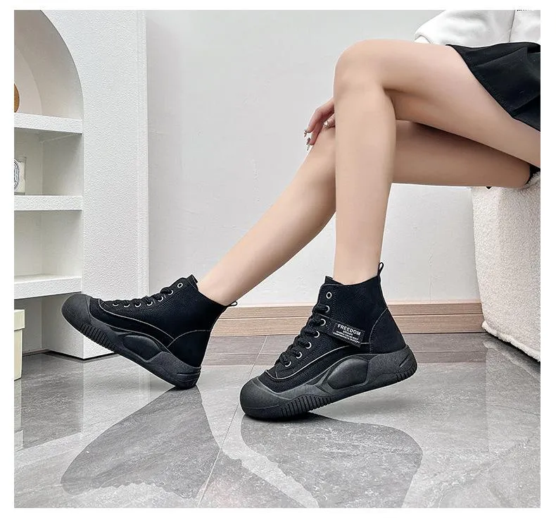 Soft Leather Lightweight Sports Shoes