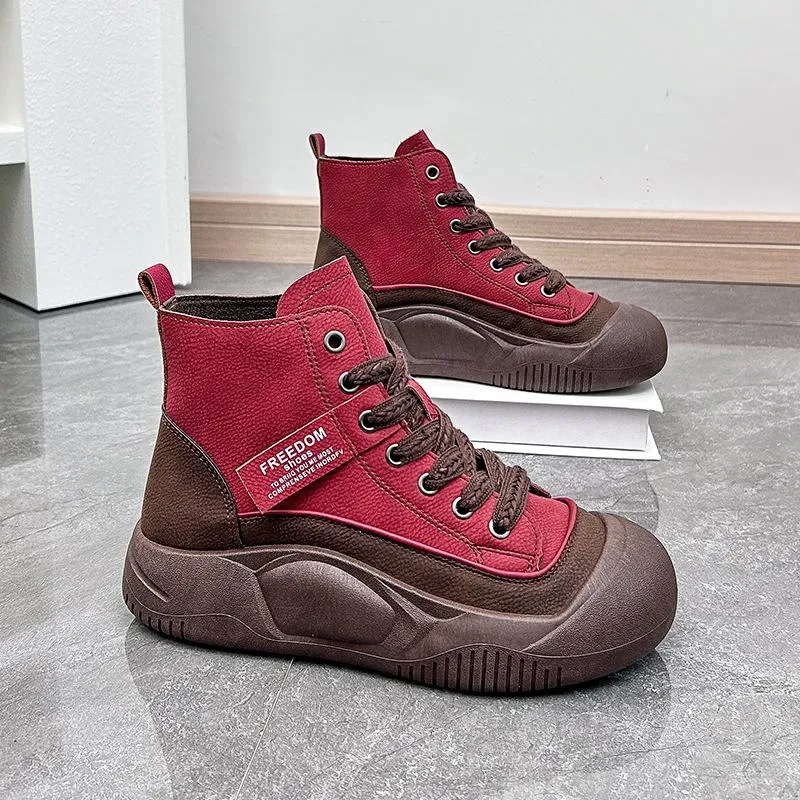 Soft Leather Lightweight Sports Shoes