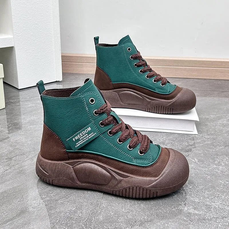 Soft Leather Lightweight Sports Shoes
